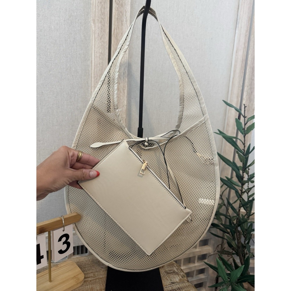 Designer Mesh Tote Bag Cream Color With Inner Pouch Chic Accessory - Picture 5 of 5
